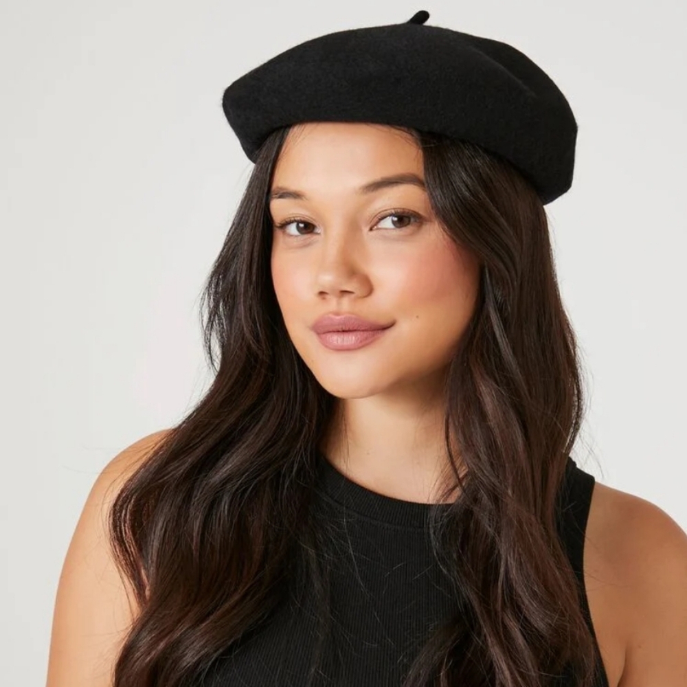 NWT Forever 21 Women's Black Wool Blend Beret
